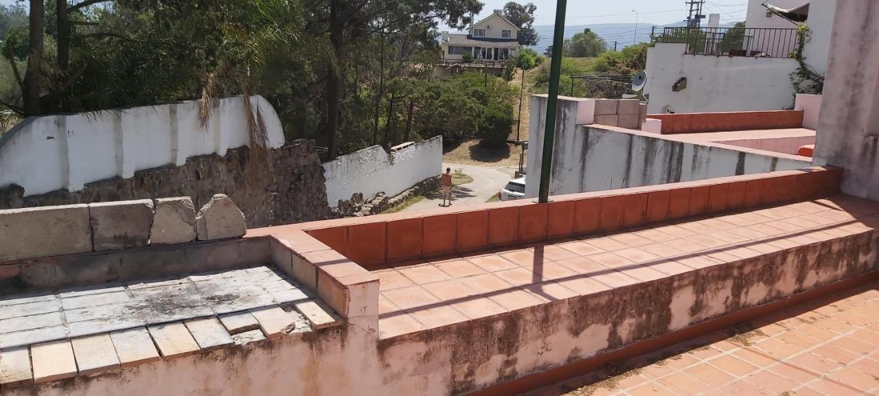 Departamentos Carlos Paz Bajada Al Lago 비야카를로스파스 외부 사진