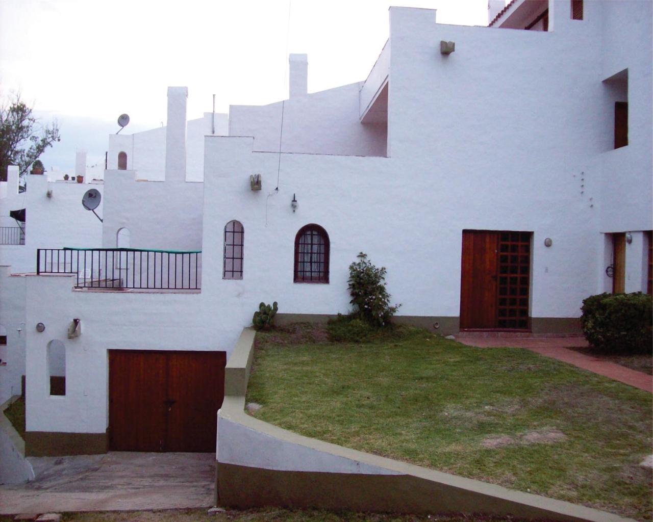 Departamentos Carlos Paz Bajada Al Lago 비야카를로스파스 외부 사진